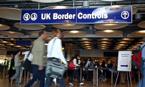 UK employers want workers to come but also Control immigration